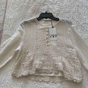 Off-white Zara bohemian blouse.  Size large.  New with tags.
